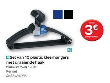 Promoties Set van 10 plastic kleerhangers met draaiende haak - Huismerk - Carrefour  - Geldig van 15/02/2012 tot 27/02/2012 bij Carrefour