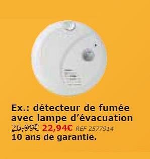 Promotions Détecteur de fumée avec lampe d`évacuation - First Alert - Valide de 03/09/2014 à 22/09/2014 chez BricoPlanit