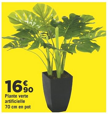 Promotions Plante verte artificielle en pot - Produit Maison - Géant Casino - Valide de 05/06/2018 à 01/07/2018 chez Géant Casino
