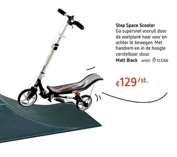 Promoties Step space scooter matt black - SpaceScooter - Geldig van 18/10/2018 tot 06/12/2018 bij Dreamland