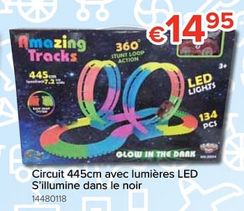 Promotions Circuit avec lumières led s`illumine dans le noir - Glow in the Dark - Valide de 20/10/2018 à 06/12/2018 chez Euro Shop