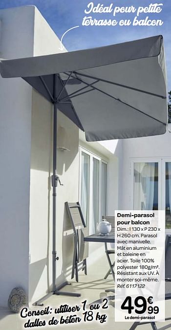 Promotions Demi-parasol pour balcon - Produit maison - Carrefour  - Valide de 03/04/2019 à 30/06/2019 chez Carrefour