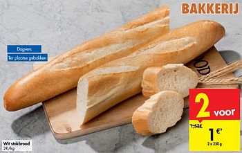 Promoties Wit stokbrood - Huismerk - Carrefour  - Geldig van 06/06/2019 tot 24/06/2019 bij Carrefour