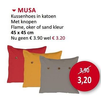 Promoties Musa kussenhoes in katoen met knopen flame, oker of sand kleur - Huismerk - Weba - Geldig van 01/07/2019 tot 31/07/2019 bij Weba