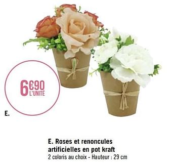 Promotions Roses et renoncules artificielles en pot kraft - Produit Maison - Géant Casino - Valide de 25/05/2020 à 07/06/2020 chez Géant Casino