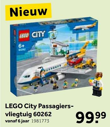 Promoties Lego city passagiersvliegtuig 60262 - Lego - Geldig van 30/05/2020 tot 14/06/2020 bij Intertoys