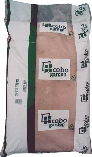 Promotions Cobogarden Wit zand 40 kg - Cobo Garden - Valide de 07/10/2020 à 20/10/2020 chez Makro