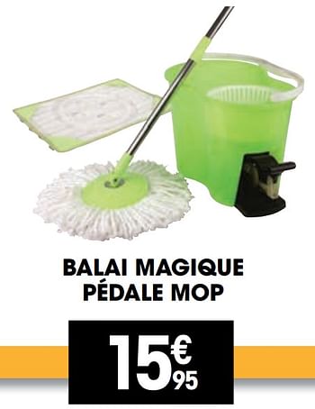 Promotions Balai magique pédale mop - Produit Maison - Electro Depot - Valide de 05/05/2021 à 16/05/2021 chez Electro Depot
