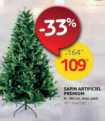 Promotions Sapin artificiel premium - Produit maison - Brico - Valide de 17/11/2021 à 29/11/2021 chez Brico