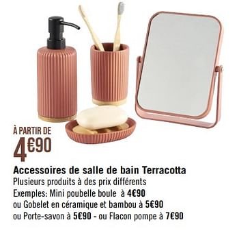 Promotions Accessoires de salle de bain terracotta mini poubelle boule - Produit Maison - Géant Casino - Valide de 10/04/2023 à 07/05/2023 chez Géant Casino