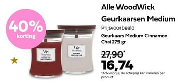 Promoties Geurkaars medium cinnamon chai - Woodwick - Geldig van 10/12/2023 tot 24/12/2023 bij Plein