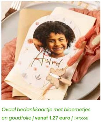 Promotions Ovaal bedankkaartje met bloemetjes en goudfolie - Produit Maison - Ava - Valide de 29/01/2024 à 31/07/2024 chez Ava