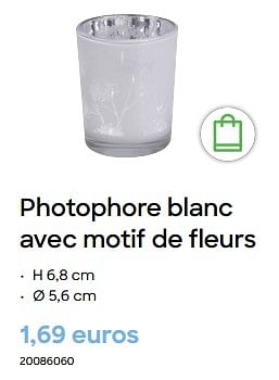 Promotions Photophore blanc avec motif de fleurs - Produit Maison - Ava - Valide de 29/01/2024 à 31/07/2024 chez Ava