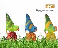 Deco papegaai op bloem-Huismerk - Euroshop