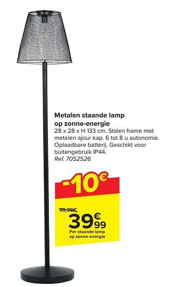Promoties Metalen staande lamp op zonne-energie - Huismerk - Carrefour  - Geldig van 20/03/2024 tot 06/05/2024 bij Carrefour