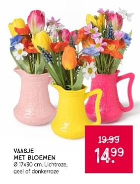 Promotions Vaasje met bloemen - Huismerk - Xenos - Valide de 21/04/2024 à 04/05/2024 chez Xenos