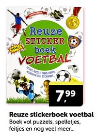 Reuze stickerboek voetbal-Huismerk - Boekenvoordeel