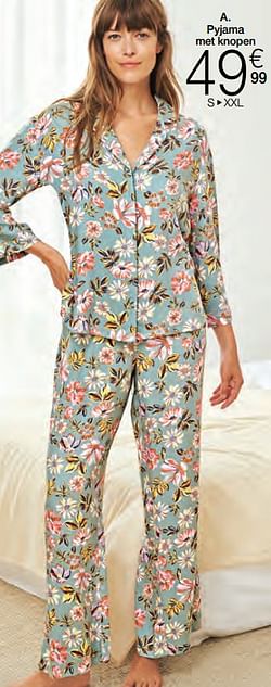 Pyjama met knopen
