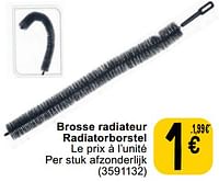 Promotions Brosse radiateur radiatorborstel - Produit maison - Cora - Valide de 11/06/2024 à 24/06/2024 chez Cora