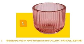 Promotions Photophore rose en verre transparent strié - Produit Maison - Ava - Valide de 20/07/2024 à 31/12/2024 chez Ava