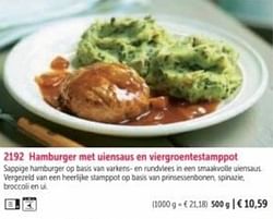 Hamburger met uiensaus en viergroentestamppot