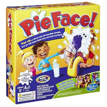 Aanbiedingen Pie Face Chain Reaction - Hasbro - Geldig van 28/09/2019 tot 13/10/2019 bij ToyChamp