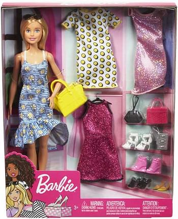 Aanbiedingen Barbie met 3 extra outfits, schoenen & accessoires - Barbie - Geldig van 02/01/2020 tot 02/02/2020 bij ToyChamp