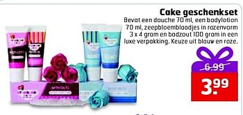 Aanbiedingen Cake geschenkset bevat een douche een bodylotion - Cake - Geldig van 09/12/2014 tot 21/12/2014 bij Trekpleister