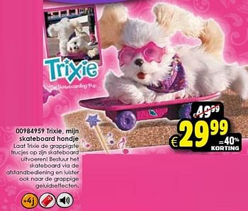 Aanbiedingen Trixie, mijn skateboard hondje - FurReal - Geldig van 24/10/2015 tot 06/12/2015 bij ToyChamp