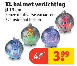 Aanbiedingen Xl bal met verlichting - Huismerk - Kruidvat - Geldig van 20/11/2016 tot 27/11/2016 bij Kruidvat