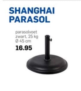Aanbiedingen Shanghai parasol parasolvoet zwart - Huismerk - Action - Geldig van 04/05/2017 tot 09/05/2017 bij Action