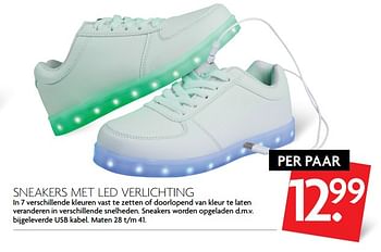 Aanbiedingen Sneakers met led verlichting - Huismerk - Deka Markt - Geldig van 11/06/2017 tot 17/06/2017 bij Deka Markt