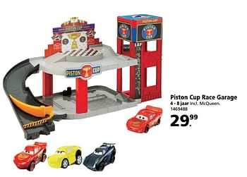 Aanbiedingen Piston cup race garage - Cars - Geldig van 26/06/2017 tot 30/07/2017 bij Intertoys