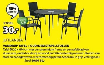 Aanbiedingen Vamdrup tafel + gudhjem stapelstoelen stoel - Jutlandia - Geldig van 31/07/2017 tot 13/08/2017 bij Jysk