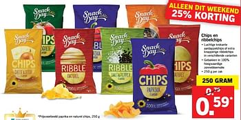 Aanbiedingen Chips en ribbelchips - Snack Day - Geldig van 27/11/2017 tot 03/12/2017 bij Lidl