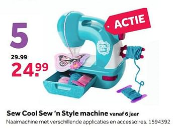 Aanbiedingen Sew cool sew `n style machine - Sew Cool - Geldig van 27/11/2017 tot 10/12/2017 bij Intertoys