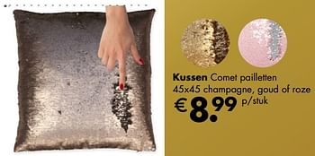 Aanbiedingen Kussen comet pailletten - Huismerk - Multi Bazar - Geldig van 05/11/2018 tot 25/12/2018 bij Multi Bazar