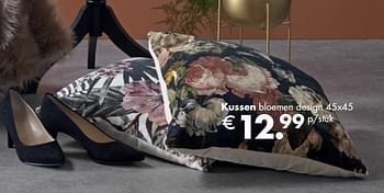 Aanbiedingen Kussen bloemen design - Huismerk - Multi Bazar - Geldig van 05/11/2018 tot 25/12/2018 bij Multi Bazar