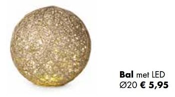 Aanbiedingen Bal met led - Huismerk - Multi Bazar - Geldig van 02/11/2020 tot 30/11/2020 bij Multi Bazar