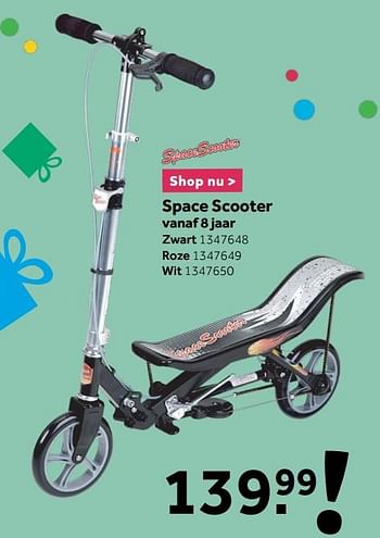 Aanbiedingen Space scooter zwart - SpaceScooter - Geldig van 29/03/2021 tot 30/04/2021 bij Intertoys