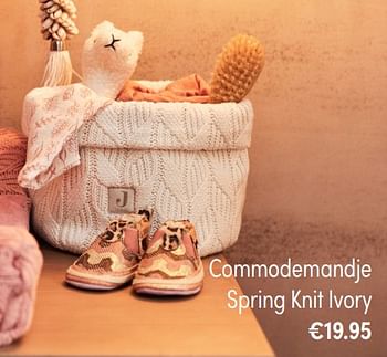 Aanbiedingen Commodemandje spring knit ivory - Huismerk - Baby &amp; Tiener Megastore - Geldig van 31/10/2021 tot 06/11/2021 bij Baby & Tiener Megastore