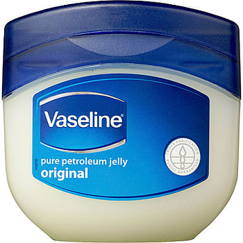 Aanbiedingen Vaseline Petroleum Jelly Original 250gram - Geldig van 15/09/2021 tot 19/10/2021 bij Drogisterij.net