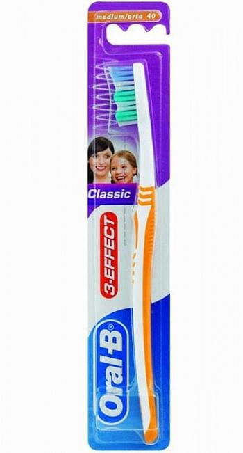 Aanbiedingen Oral B 3 Effect Classic Medium 40 Tandenborstel Stuk - Geldig van 25/01/2022 tot 23/02/2022 bij Drogisterij.net