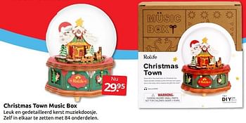 Aanbiedingen Christmas town music box - Huismerk - Boekenvoordeel - Geldig van 21/10/2022 tot 30/10/2022 bij Boekenvoordeel
