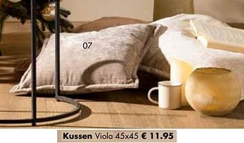 Aanbiedingen Kussen viola - Huismerk - Multi Bazar - Geldig van 07/11/2022 tot 31/12/2022 bij Multi Bazar